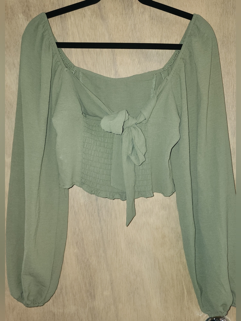Altar'd State Sage Green Off-Shoulder Flowy Long Sleeve Crop Top Xsmall - Picture 2 of 6